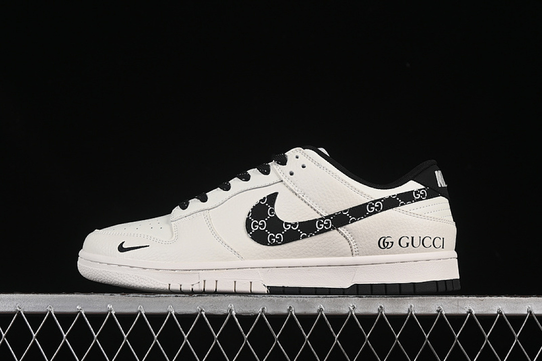 Off-White [XD6188-048]-[SB DUNK LOW OFF WHITE/BLACK]-[WOMAN:36-39]-[MAN:40-45], photo 1
