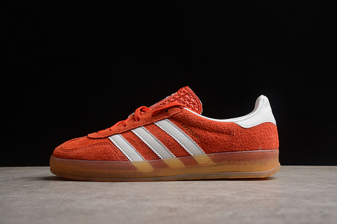 Adidas GAZELLE ORANGE/CLOUD WHITE/GUM · HQ8718, photo 1