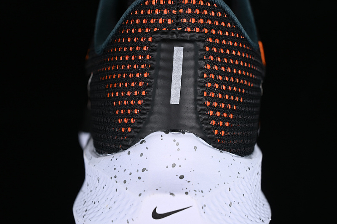 Nike [FQ8723-010]-[AIR ZOOM PEGASUS 40 BLACK/KHAKI/DEEP JUNGLE/SAFETY ORANGE]-[MAN:39-46] - Image 7