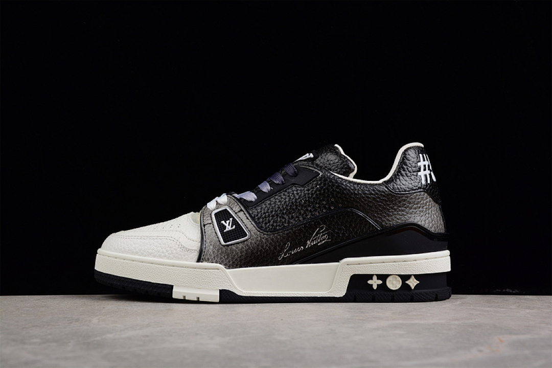 Louis Vuitton [L*V 2022 TRAINER SNEAKERS BLACK/BLACK/WHITE]-[MAN:38-45], photo 1