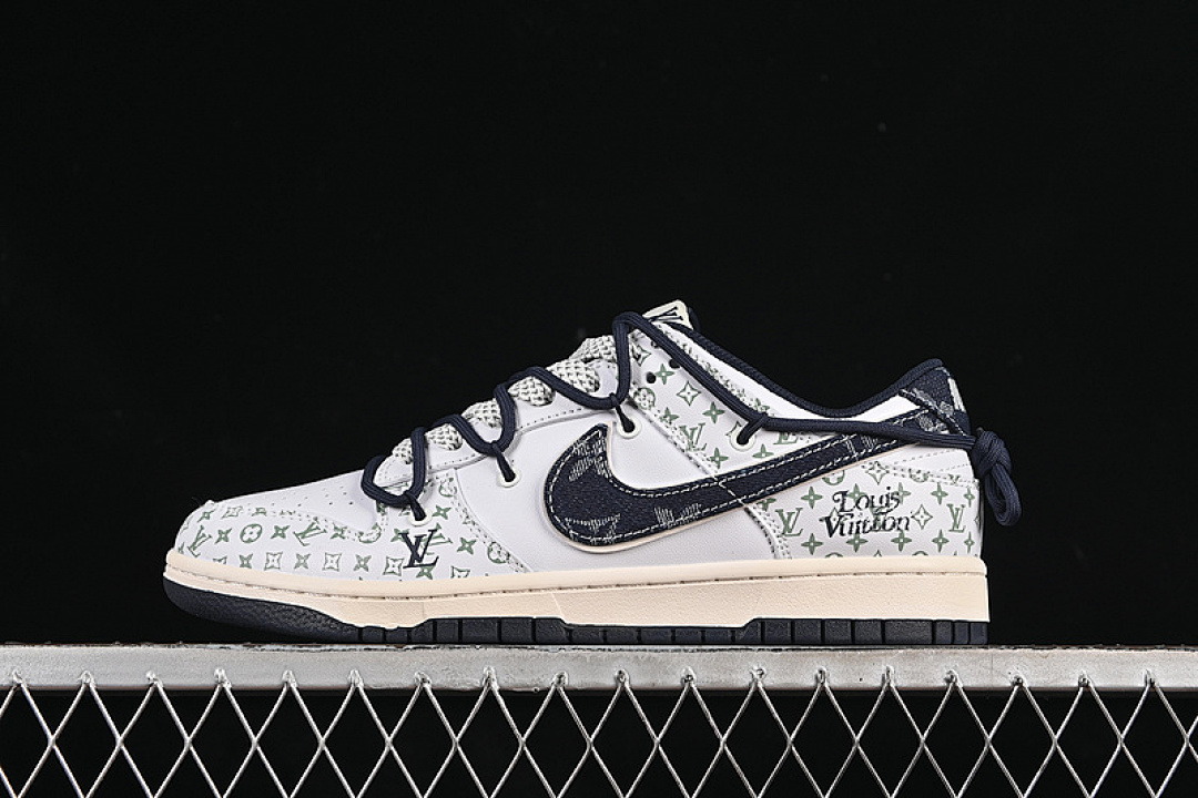 Louis Vuitton Nike SB DUNK LOW LV GREY/WHITE/BLACK · DM6868-086, photo 1