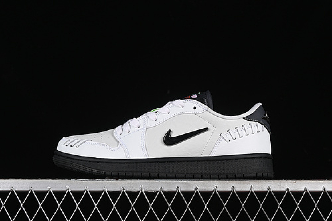 Jordan [HM3689-001]-[AIR JORDAN 1 LOW METHOD OF MAKE WHITE/GREY/BLACK]-[WOMAN:36-39]-[MAN:40-46], photo 1