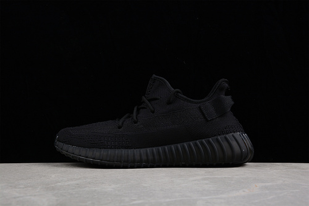 Adidas [HQ4540]-[YEEZY BOOST 350 V2 BLACK/BLACK/BLACK]-[WOMAN:36-39]-[MAN:40-47.5], photo 1