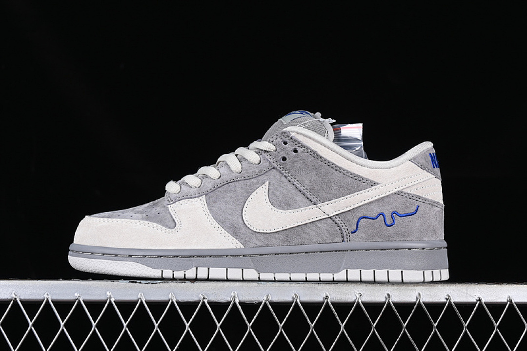 Unbranded [308269-111]-[DUNK LOW PRO SB LONDON SOFT-GREY/MAGNET]-[MAN:40-47.5], photo 1