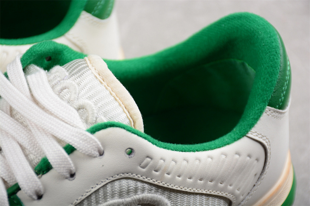 Gucci [MAC80]-[GU*CCI THROWS IT BACK WITH THE RETRO-INSPIRED WHITE/GREEN]-[WOMAN:35-39]-[MAN:40-44] - Image 7