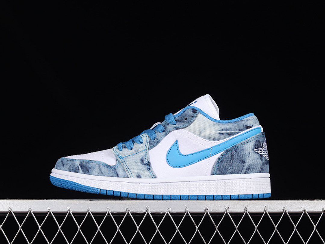 Jordan AIR Jordan 1 LOW GS WASHED DENIM WHITE/DUTCH BLUE/WHITE · DM8947-100, photo 1