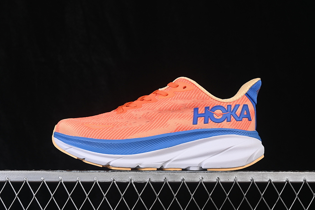 On Running [1127895-VOIM]-[KNITTED MESH RUNNING SHOES VIBRANT ORANGE/IMPALA]-[WOMAN:36-39]-[MAN:40-45], photo 1