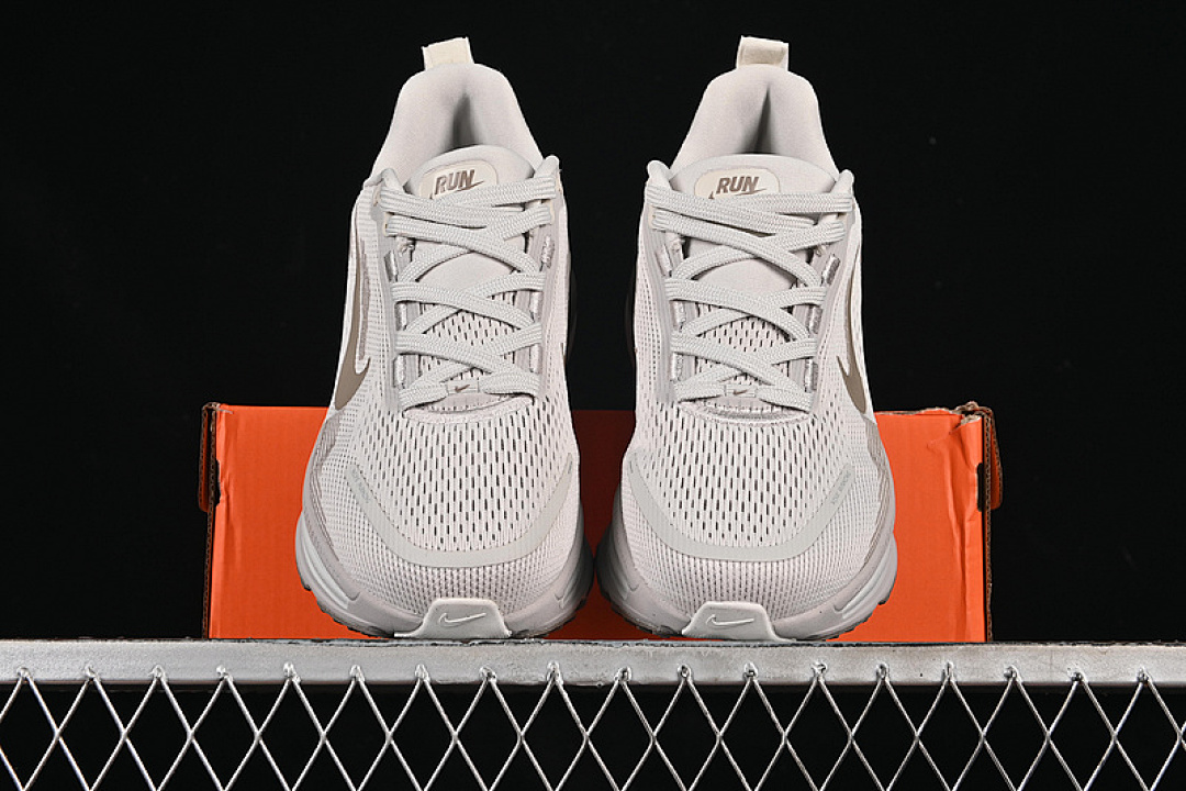 Nike [HM6804-003]-[AIR ZOOM VOMERO 18 GREY]-[WOMAN:36-41] - Image 13