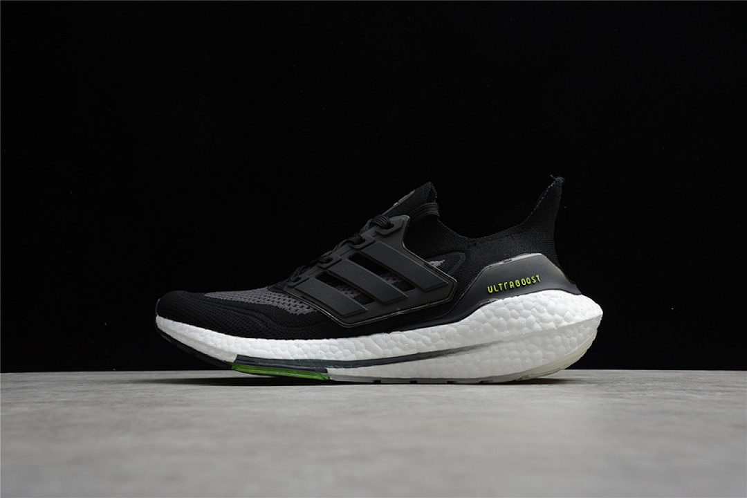 ULTRABOOST 21 SHOES CORE BLACK/CLOUD WHITE/GREEN · FZ2056, photo 1