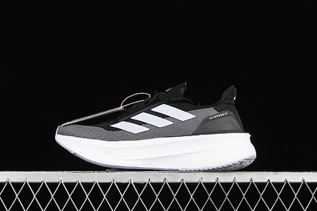 Unbranded [IH3110]-[ULTRABOOST 5X CORE BLACK/CLOUD WHITE/CARBON]-[WOMAN:36-39]-[MAN:40-48], photo 1