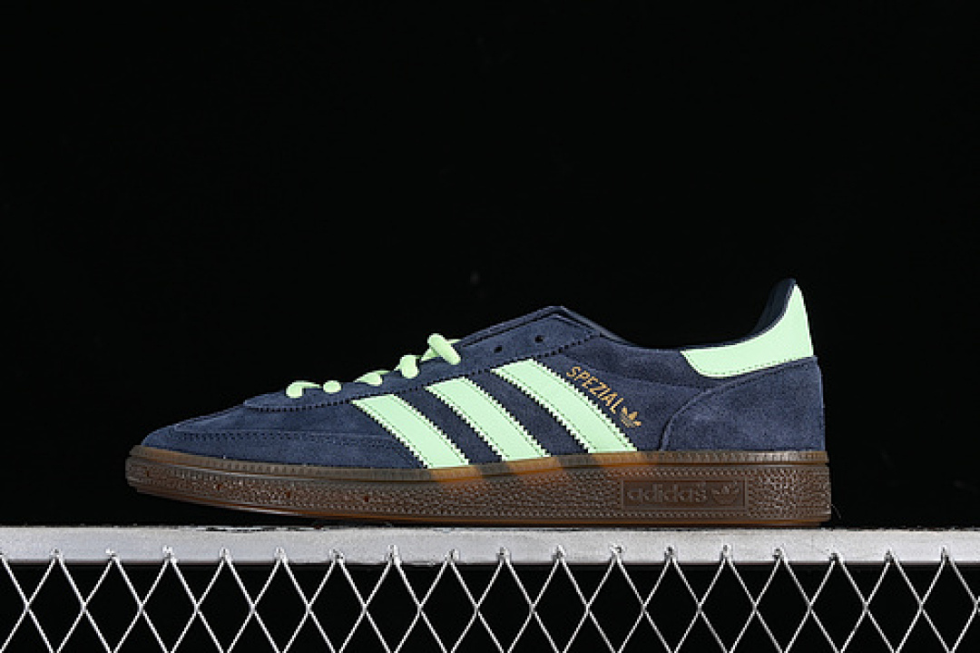 HANDBALL SPEZIAL LEGEND INK/GREEN SPARK/GUM · IH7497, photo 1