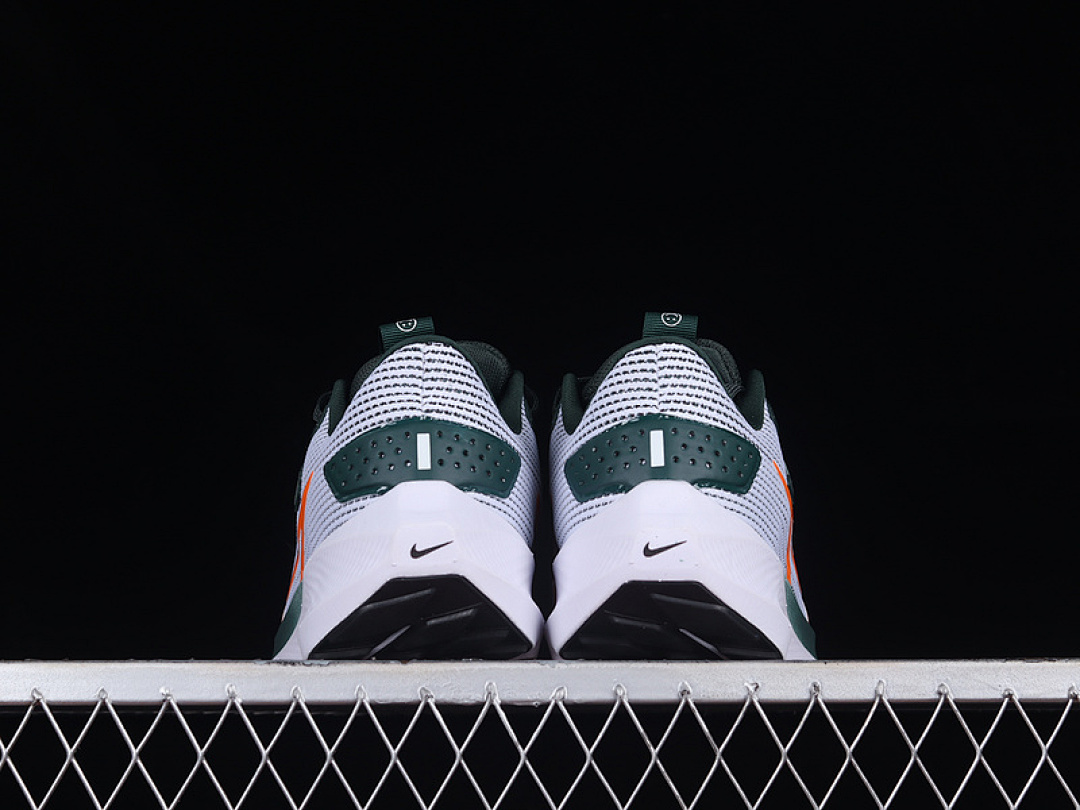Nike [DV3854-107]-[AIR ZOOM PEGASUS 40 WHITE/DARK GREEN/ORANGE]-[MAN:39-45] - Image 13