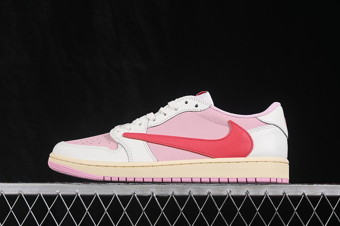 Jordan TRAVIS SCOTT X AIR Jordan 1 LOW AJ1 PINK/WHITE · IQ7604-101, photo 1