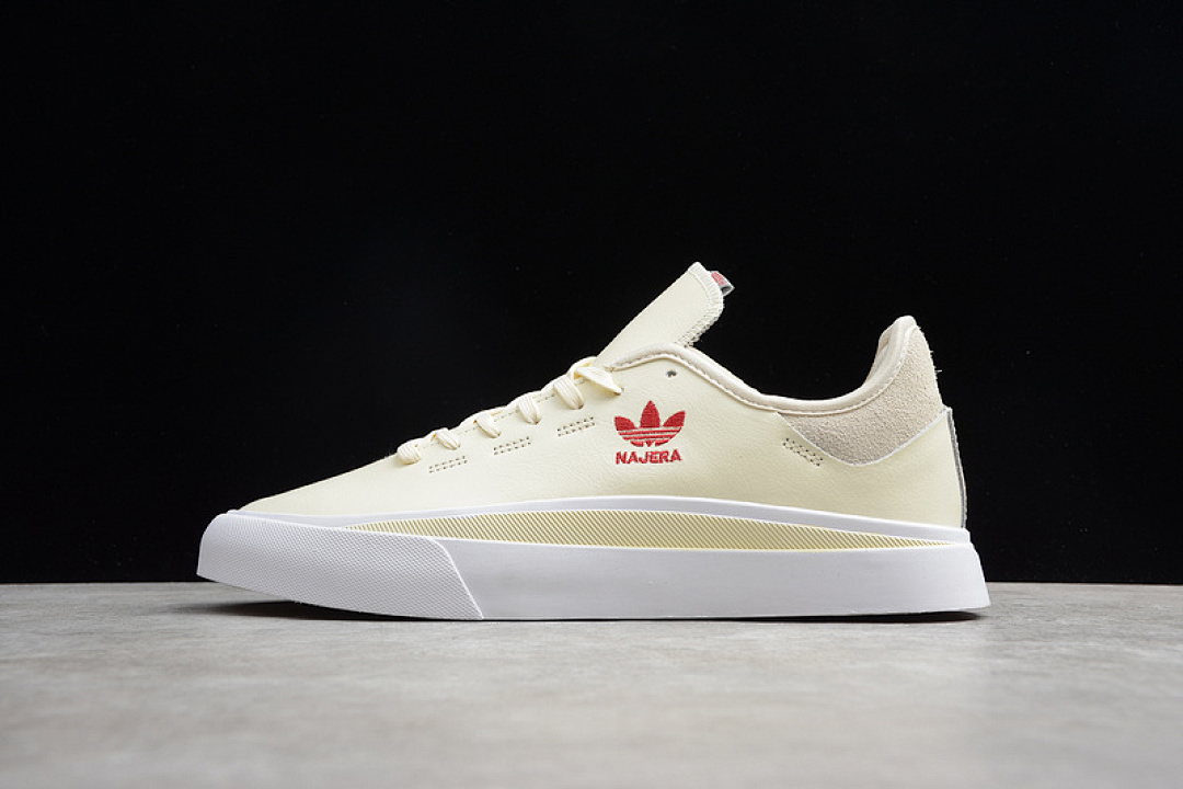 Adidas [DB3046]-[SAMBA OG SHOES OFF WHITE/RED/CLOUD WHITE]-[WOMAN:36-39]-[MAN:40-45], photo 1