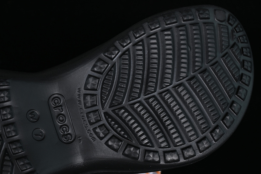Crocs [CROCS BEACH SANDALS CLOGS BLACK]-[WOMAN:34-40] - Image 2