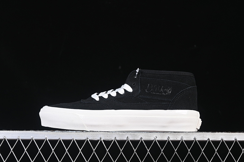 RETRO CASUAL AND SIMPLE SKATE SHOES BLACK/WHITE · VN000S86BLA, photo 1
