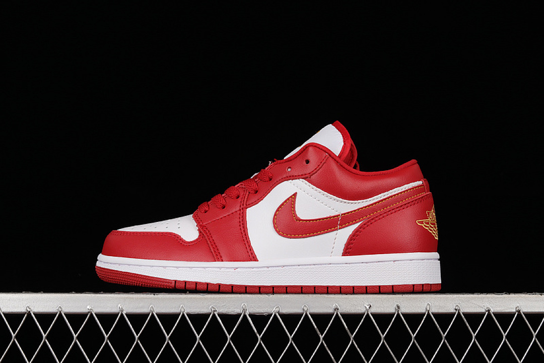 Jordan [553560-607]-[AIR JORDAN 1 LOW GS CARDINAL NOBLE RED/WHITE/NOBLE RED/UNIVERSITY (GOLD]), photo 1