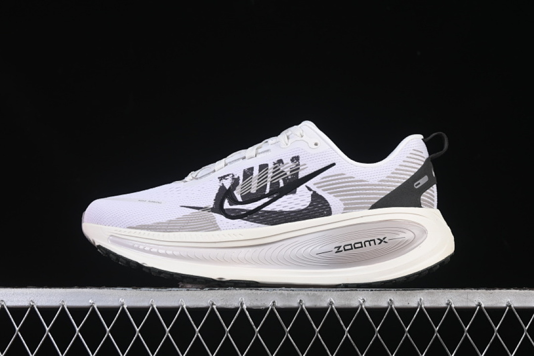 Nike [IB5726-100]-[AIR ZOOM VOMERO 18 WHITE/GREY/BLACK]-[MAN:39-46], photo 1