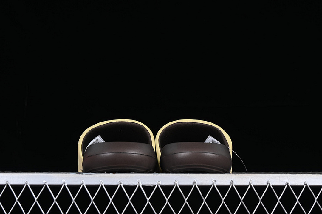 Nike [CN9675-701]-[VICTORI ONE SLIDE WHEAT GRASS/BAROQUE BROWN]-[WOMAN:36-39]-[MAN:40-45] - Image 9