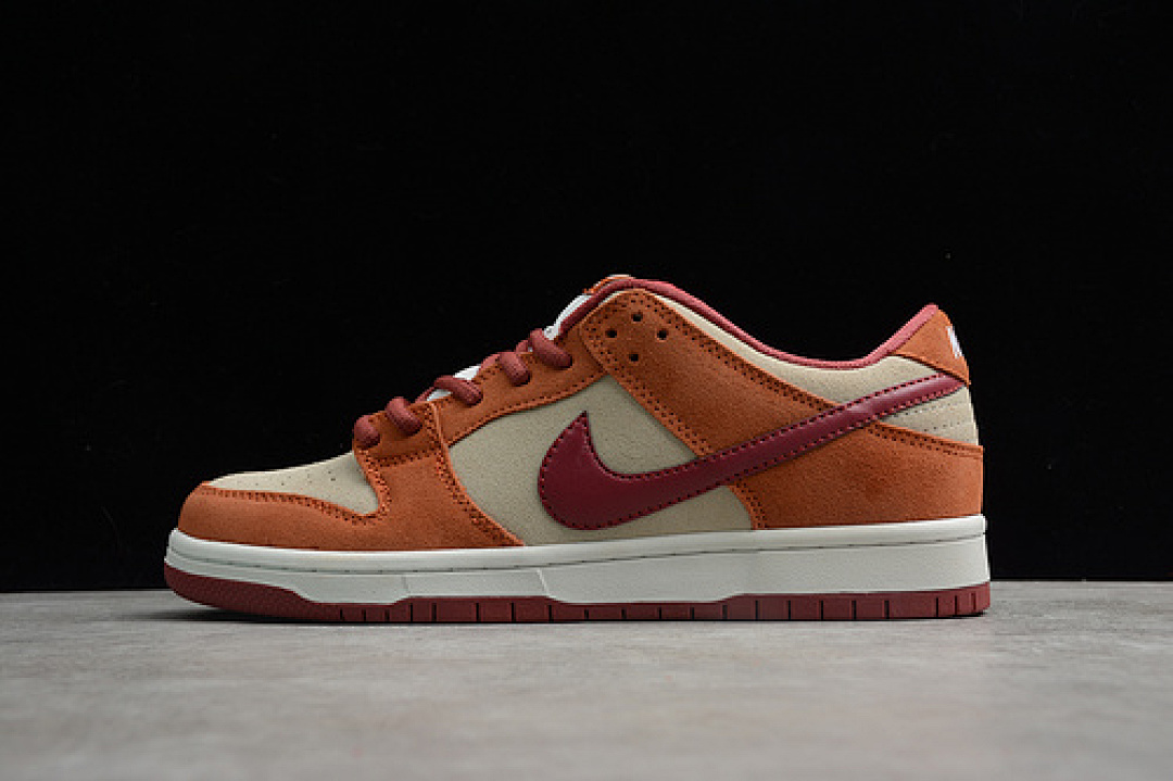 Nike SB DUNK LOW PRO DARK RUSSET/CEDAR/SUMMIT WHITE · BQ6817-202, photo 1