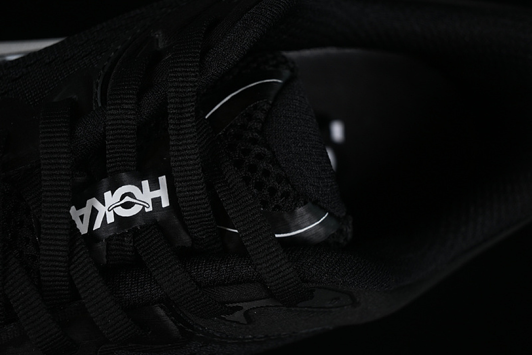 On Running [1162012 BWHT]-[HOKA ONE BONDI 9 WHITE/BLACK]-[WOMAN:36-39]-[MAN:40-45] - Image 10