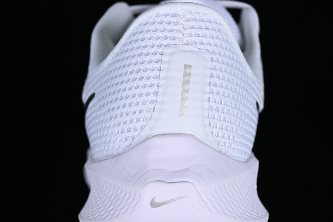 Nike [DV3854-101]-[AIR ZOOM PEGASUS 40 WHITE/GREY/SILVER]-[WOMAN:36-39]-[MAN:40-45] - Image 6