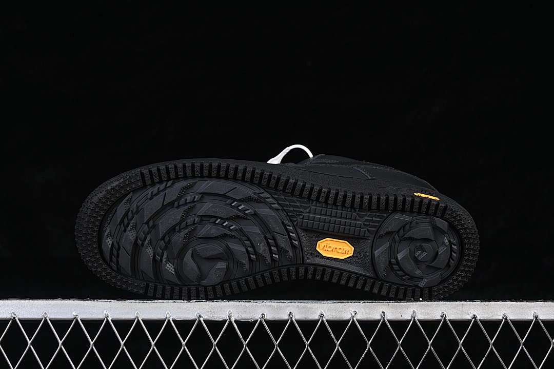 Nike [HV5953-001]-[AIR FORCE 1 LOW GORE-TEX VIBRAM OFF NOIR/BLACK/YELLOW]-[WOMAN:36-39]-[MAN:40-45] - Image 15