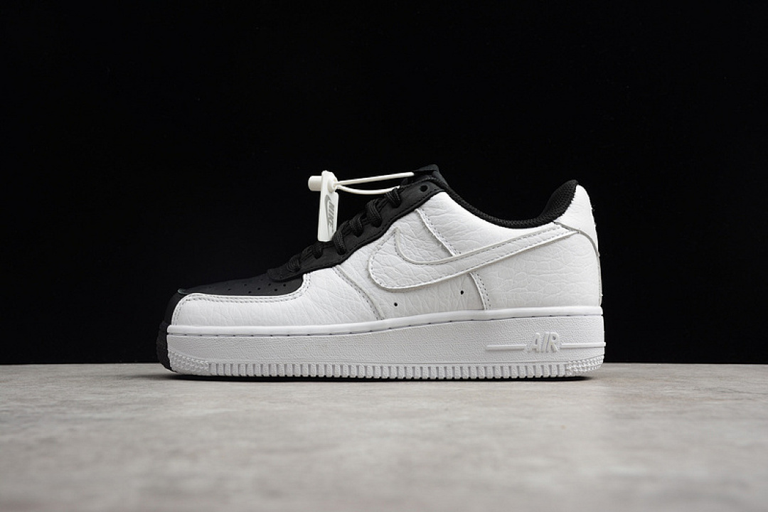 Nike [905345-004]-[LEATHER]-[AIR FORCE 1 07 LOW SPLIT BLACK/WHITE]-[WOMAN:36-39]-[MAN:40-45]-[OG00138], photo 1