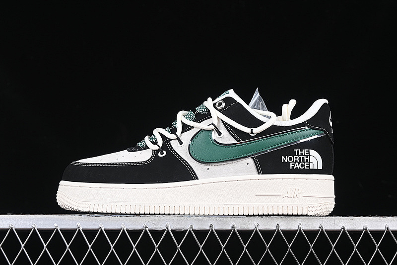 Nike Nike AIR FORCE 1 07 LOW WHITE/BLACK/GREEN · SJ1198-110, photo 1