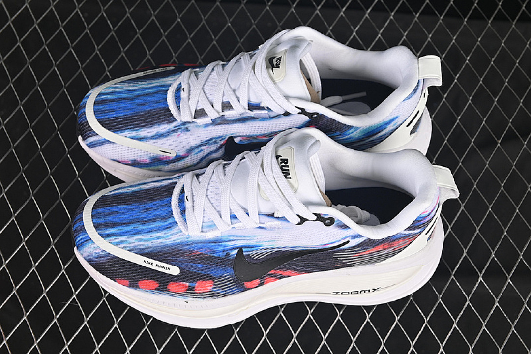 Nike [IB8164-999]-[AIR ZOOM VOMERO 18 WHITE/BLUE/BLACK]-[WOMAN:36-39]-[MAN:40-46] - Image 11