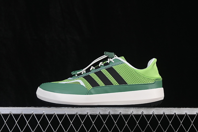 ROAMBOAT LOW-TOP RUNNING SHOES GREEN/GREEN/GREEN · JH9751, photo 1