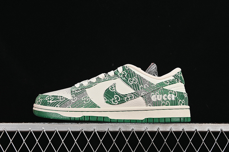 Nike SB DUNK LOW WHITE/GREEN · SC9207-420, photo 1
