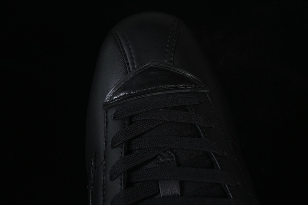 Louis Vuitton [1AIKEF]-[BUTTERSOFT LOW-TOP CASUAL SHOES BLACK/BLACK]-[WOMAN:39]-[MAN:40-46] - Image 10