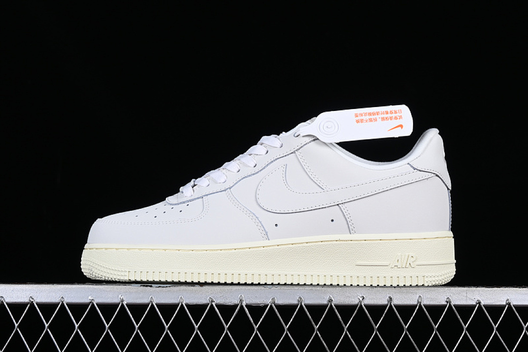 Nike [FD9503-100]-[AIR FORCE 1 07 LOW WHITE/BEIGE]-[WOMAN:36-39]-[MAN:40-45], photo 1