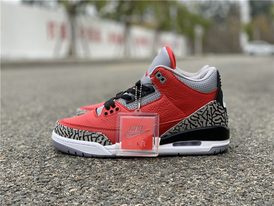 Jordan AIR Jordan 3 RETRO SE UNITE FIRE RED/FIRE RED-CEMENT GREY-BLACK · CK5692-600, photo 1
