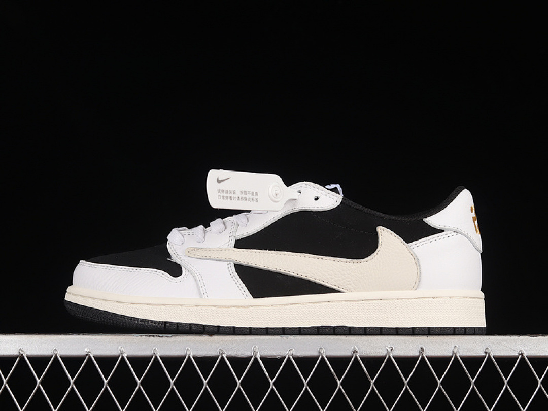 Jordan TRAVIS SCOTT X AIR Jordan 1 LOW OG WHITE/BLACK/BLACK · DM7866-180, photo 1