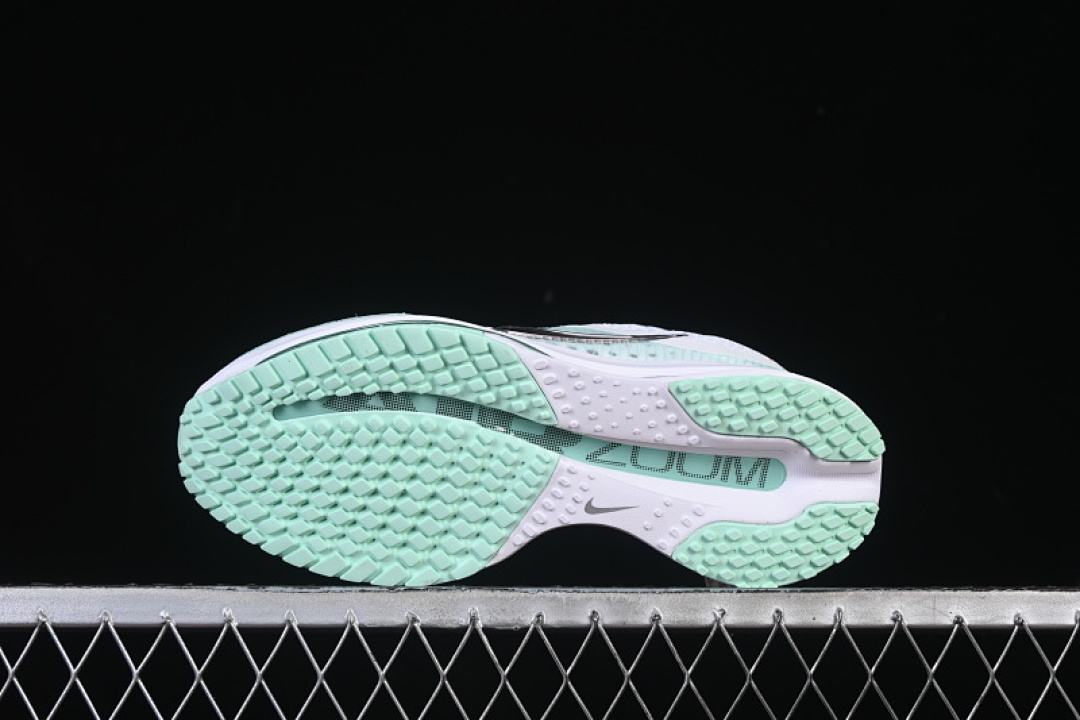 Nike [HQ2593-103]-[AIR ZOOM PEGASUS PREMIUM WHITE/BLACK/GREEN]-[WOMAN:35.5-39]-[MAN:40-46] - Image 15