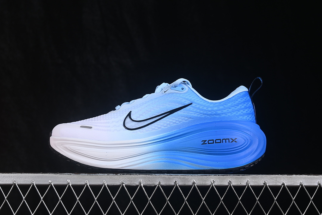 Nike Nike AIR ZOOM VOMERO PLUS AIR CUSHION SHOES BLUE/WHITE · IM2038-040, photo 1