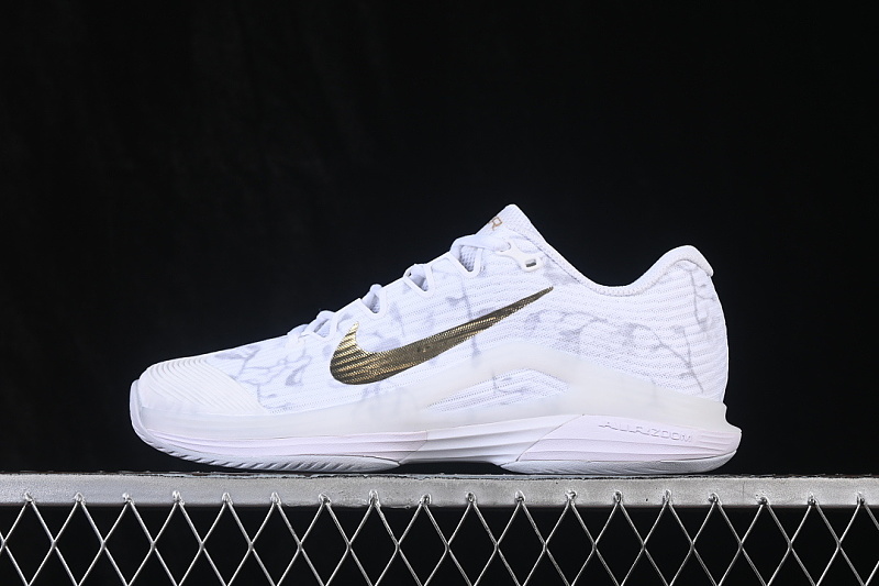 COURT AIR ZOOM VAPOR 12 HC WHITE/PURE PLATINUM/GOLD · HV1486-100, photo 1