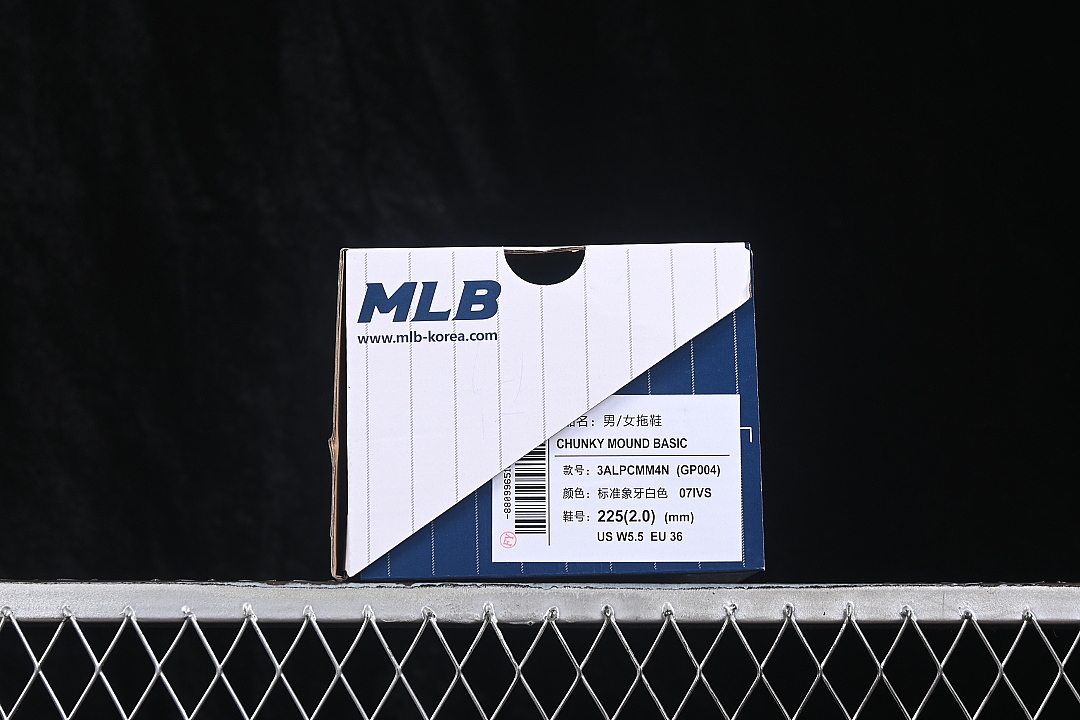 MLB [3ALPCMM4N07IVS]-[CHUNKY MOUND BASIC CASUAL SLIPPERS WHITE/BLACK]-[WOMAN:35-39]-[MAN:40-44] - Image 10