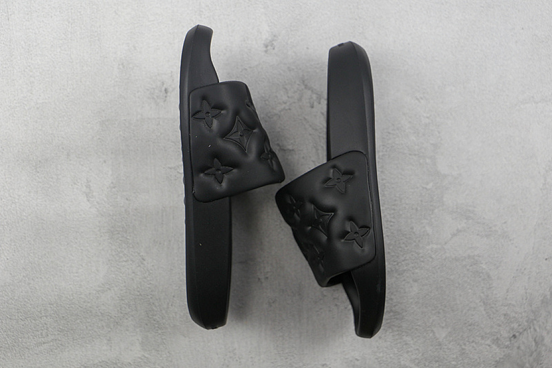 Louis Vuitton [L*V WATERFRONT MONOGRAM SLIPPERS BLACK/BLACK/BLACK]-[MAN:38-45] - Image 2