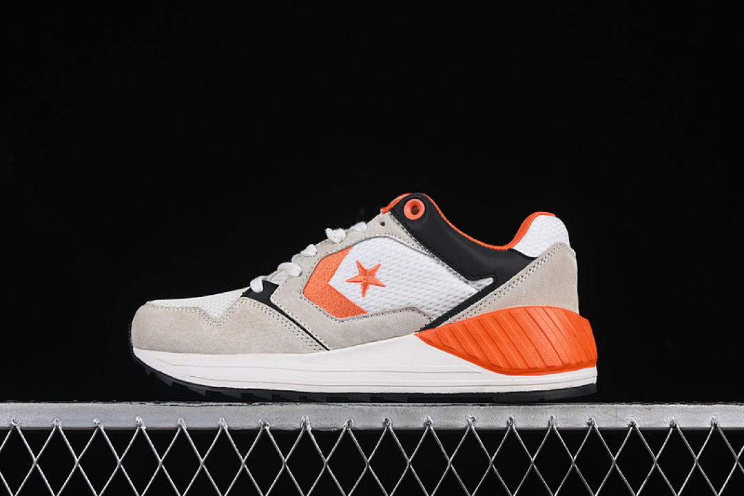Converse [A12835C]-[CONVERSE WAVE TRAINER OX VINTAGE WHITE/EGRET/ORANGE]-[WOMAN:35-39]-[MAN:40-44], photo 1