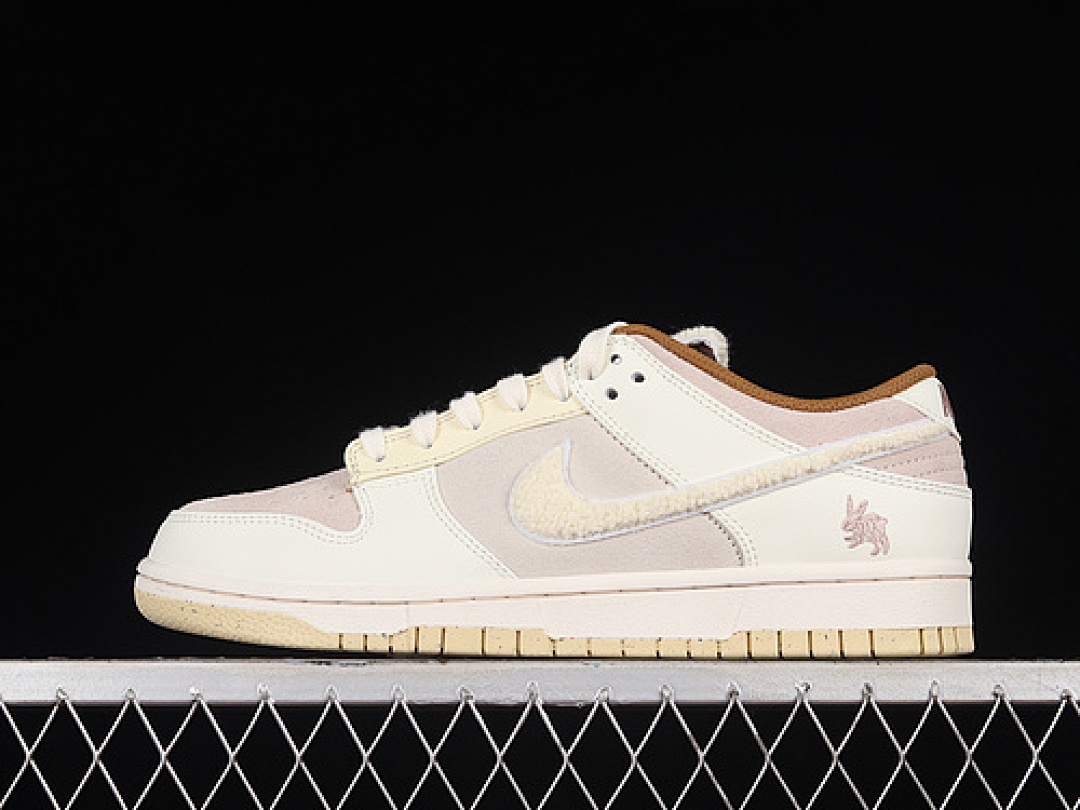 Nike DUNK LOW SB YEAR OF THE RABBIT FOSSIL STONE/COCONUT MILK/SAIL · FD4203-211, photo 1