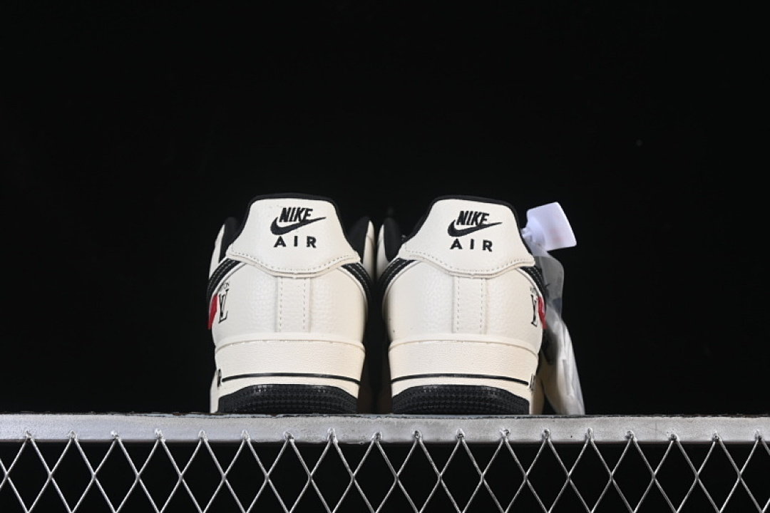 Nike [DD1982-321]-[AIR FORCE 1 07 LOW CASUAL SNEAKERS BLACK/WHITE]-[WOMAN:36-39]-[MAN:40-45] - Image 13