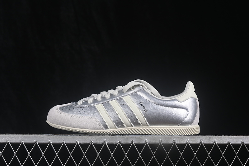 CLOVER DEXUN CASUAL BOARD SHOES SILVER/WHITE · KJ3962, photo 1