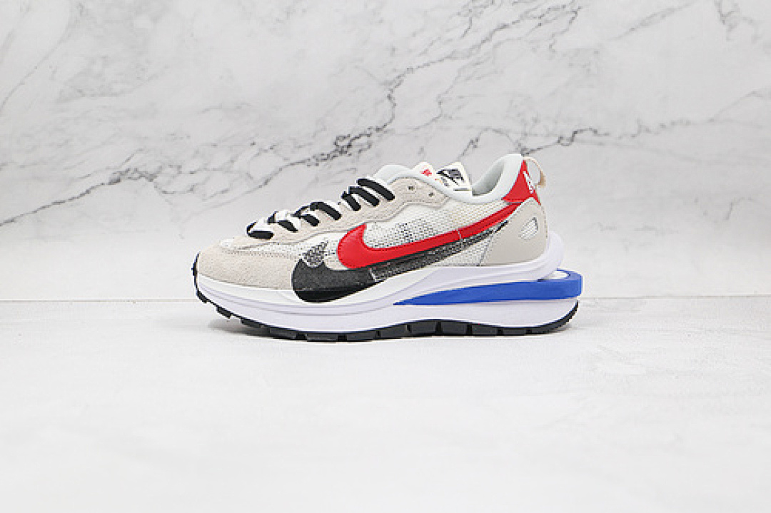 Sacai Sacai X VAPORWAFFLE SAIL/LIGHT BONE/GAME ROYAL/SPORT FUCHSIA · CV1363-100, photo 1