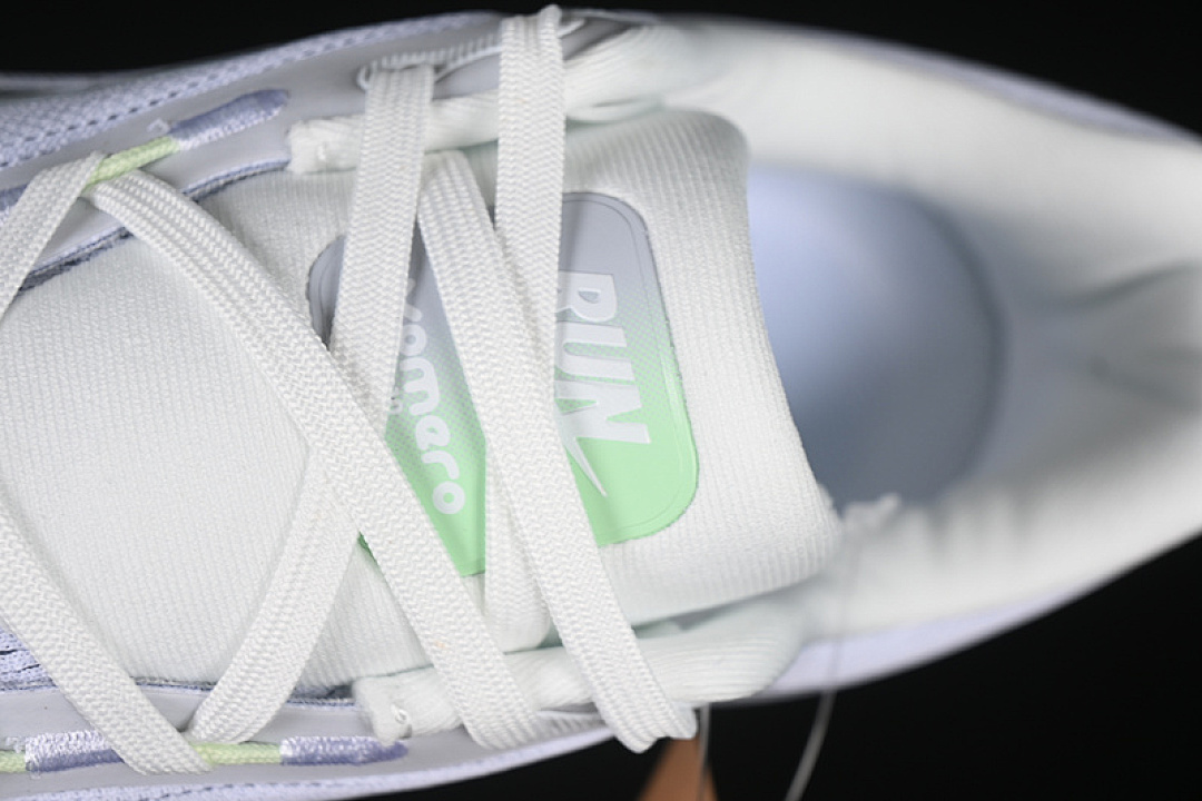 Nike [HM6804-108]-[AIR ZOOM VOMERO 18 WHITE/GREY/GREEN]-[WOMAN:36-39]-[MAN:40-45] - Image 9