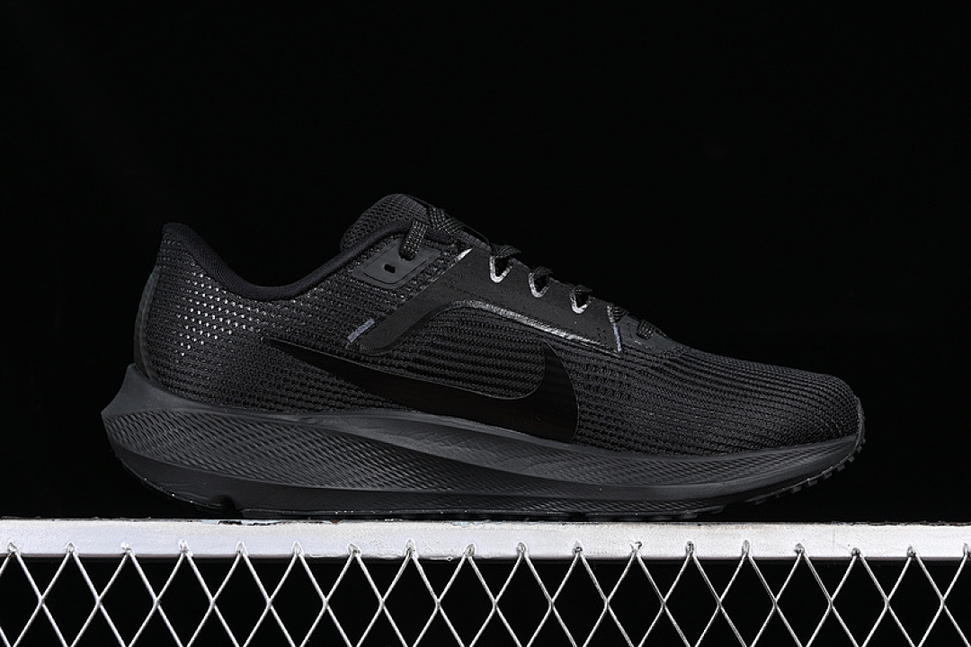 Nike [DV3853-002]-[AIR ZOOM PEGASUS 40 BLACK/SILVER]-[MAN:39-45] - Image 16