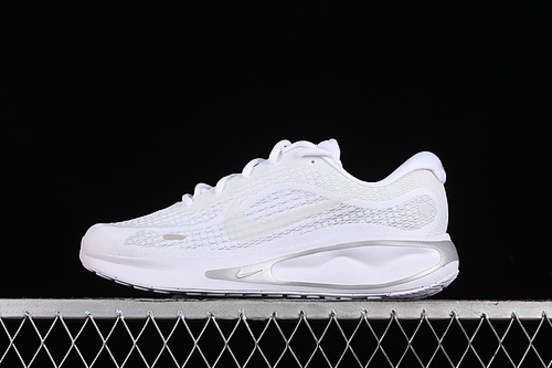 JOURNEY RUN 2024 WHITE/PURE PLATINUM/METALLIC SILVER/WHITE · FJ7765-102, photo 1