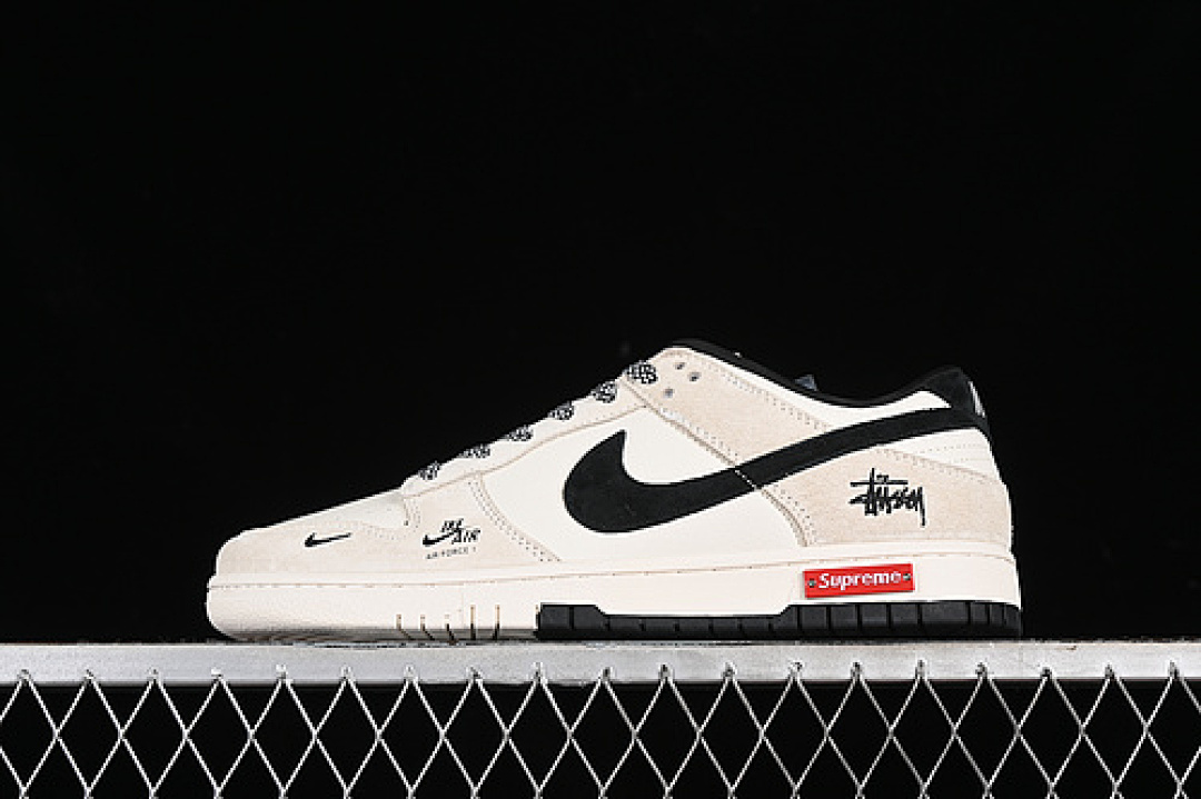 Stussy [SJ2068-270]-[SB DUNK LOW X SUPREME STUSSY WHITE/GREY/BLACK]-[WOMAN:36-39]-[MAN:40-45], photo 1